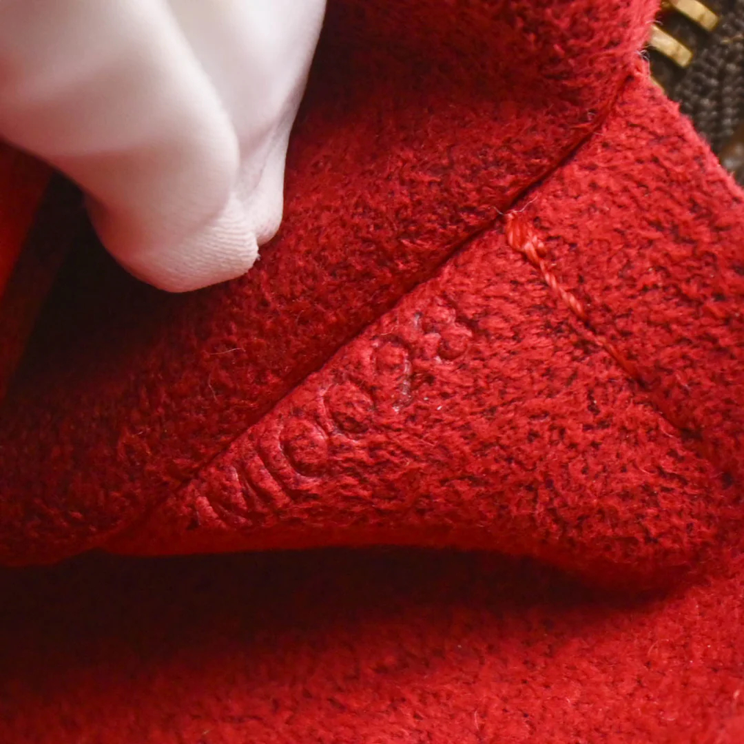 Louis Vuitton 2003 Monogram Croissant PM Handbag M51510 – Image 2