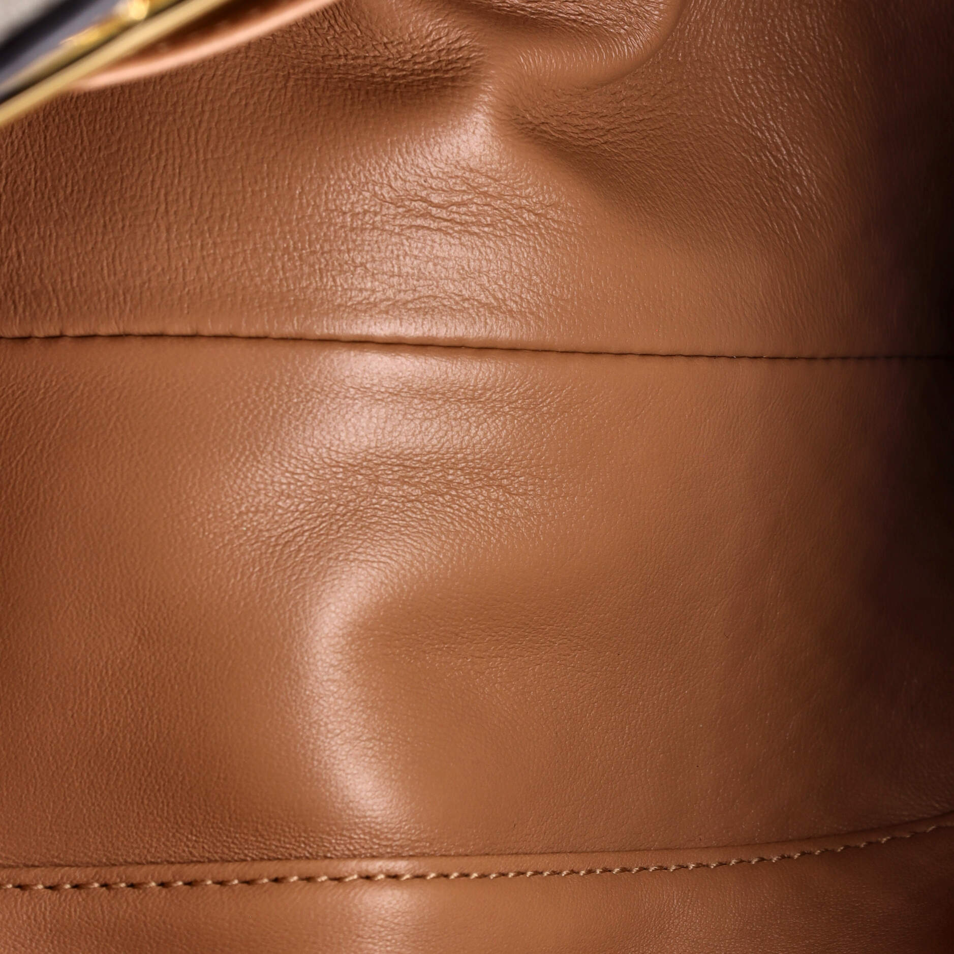 Padlock Chain Tote Printed GG Coated Canvas Small – Image 5