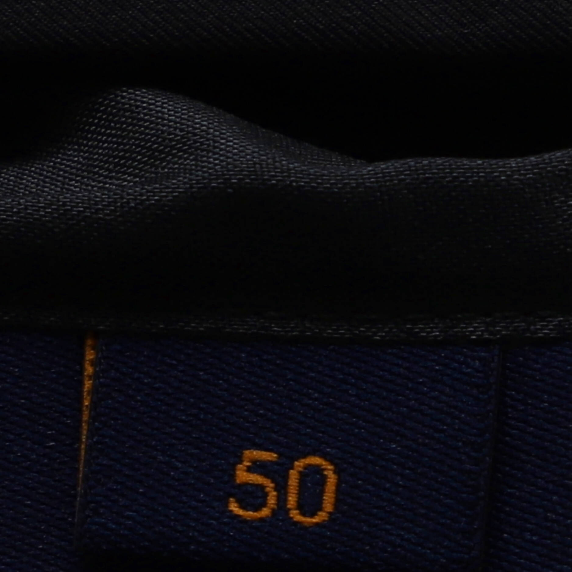 Men's LV Doves Houndstooth Padded Hooded Blouson Polyamide Blend – Image 3