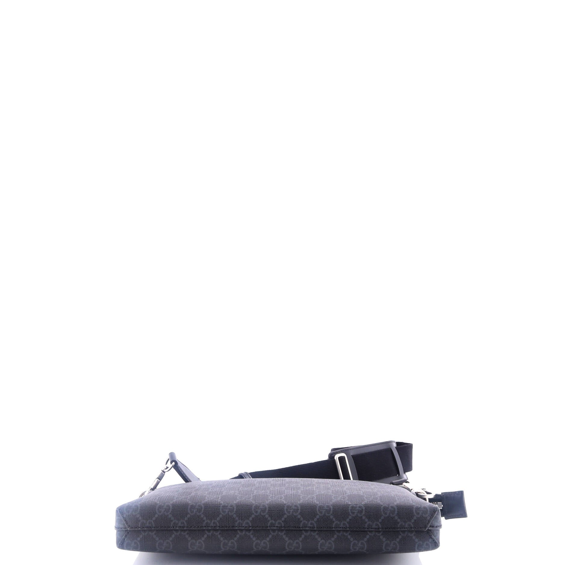 Interlocking G Patch Wristlet Messenger Bag GG Coated Canvas Medium – Image 4