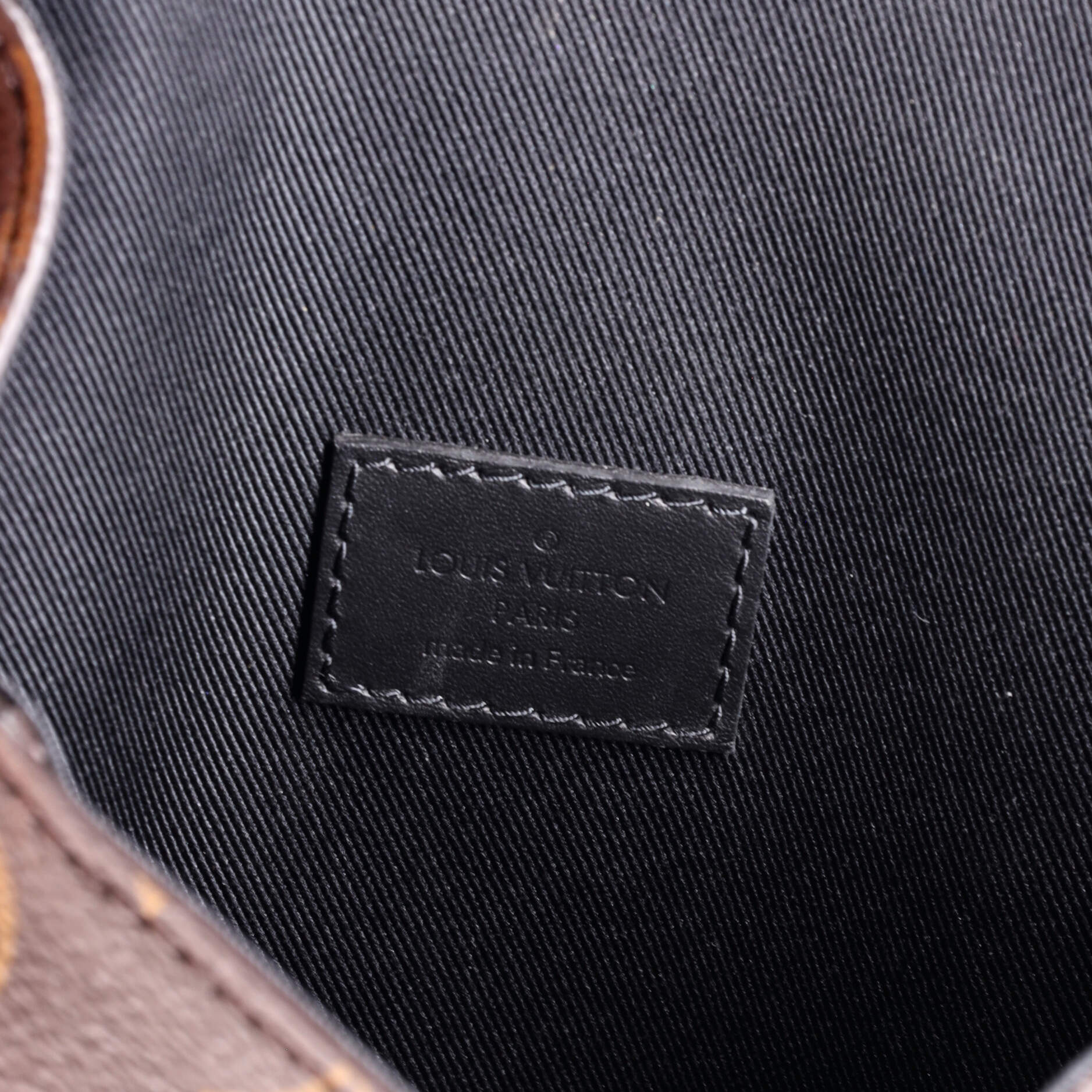 Archy Messenger Bag Macassar Monogram Canvas PM – Image 6