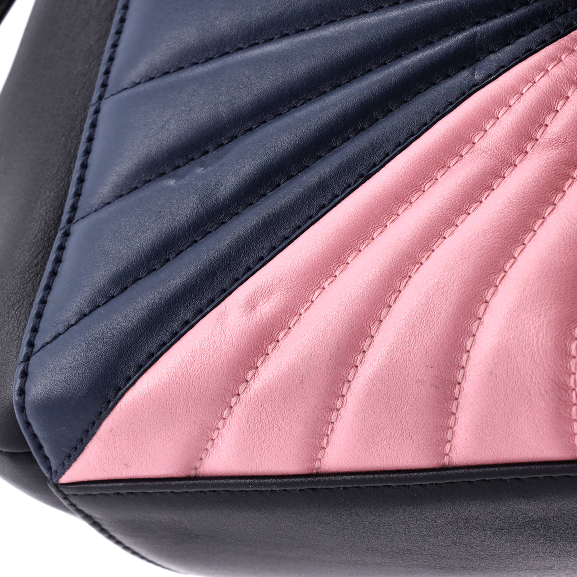 Queen Margaret Top Handle Bag Multicolor Quilted Leather Medium – Image 6