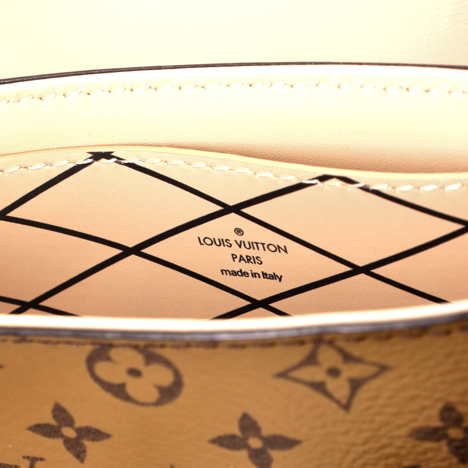 Vertical Trunk Pochette Reverse Monogram Canvas – Image 6