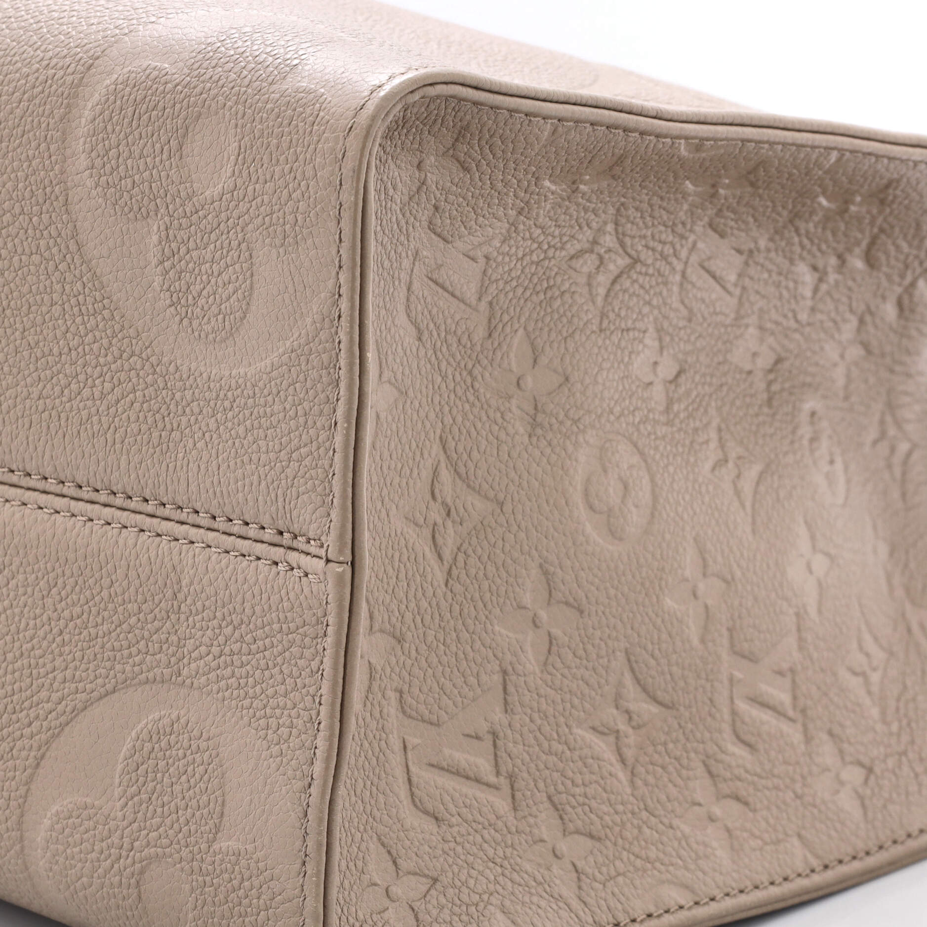 OnTheGo Tote Monogram Empreinte Giant MM – Image 6