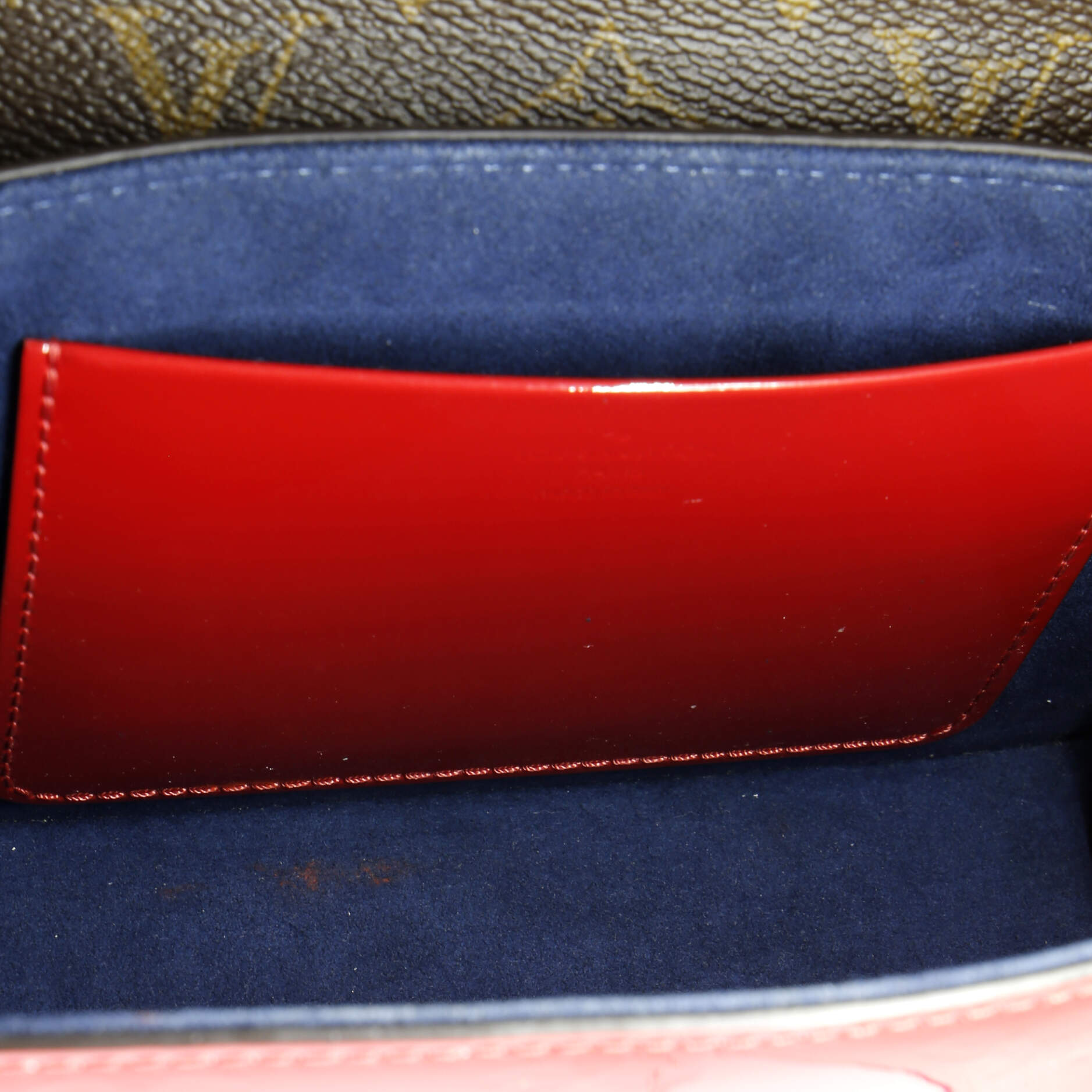 Wynwood Handbag Monogram Vernis with Monogram Canvas and Epi Leather – Image 5