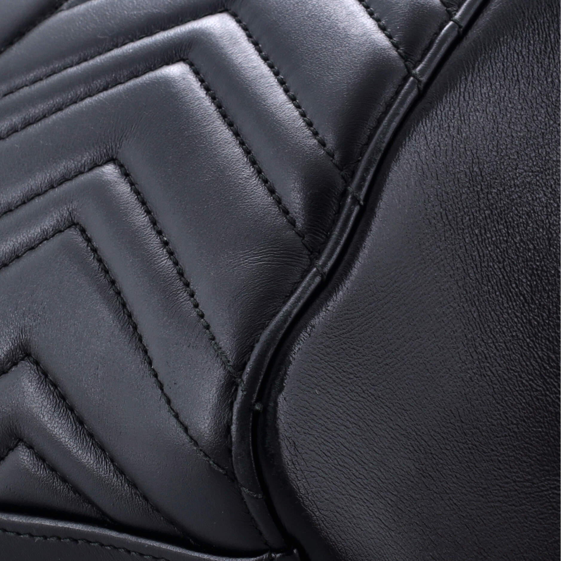 GG Marmont Tote Matelasse Leather Medium – Image 6