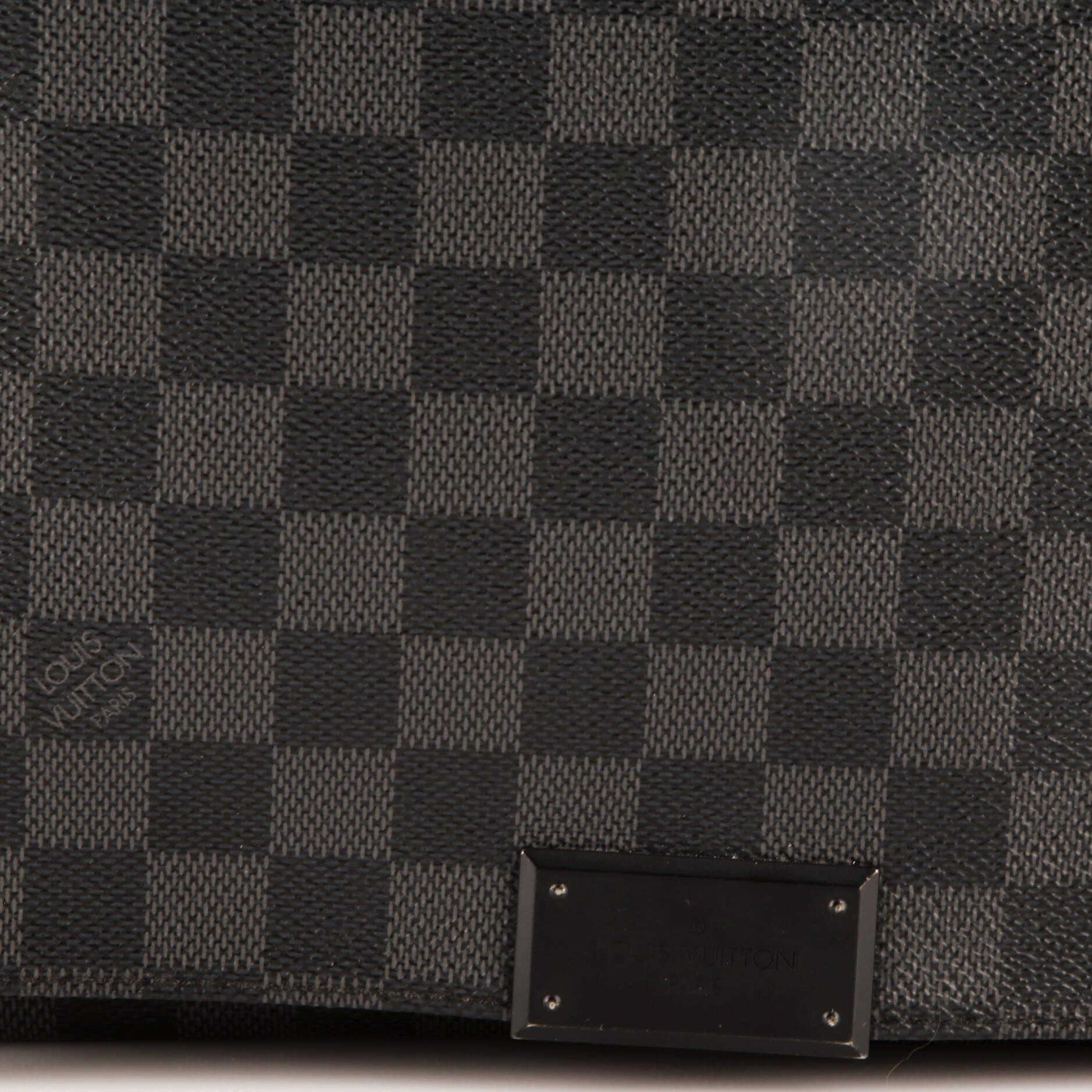 District Messenger Bag Damier Graphite MM – Image 6