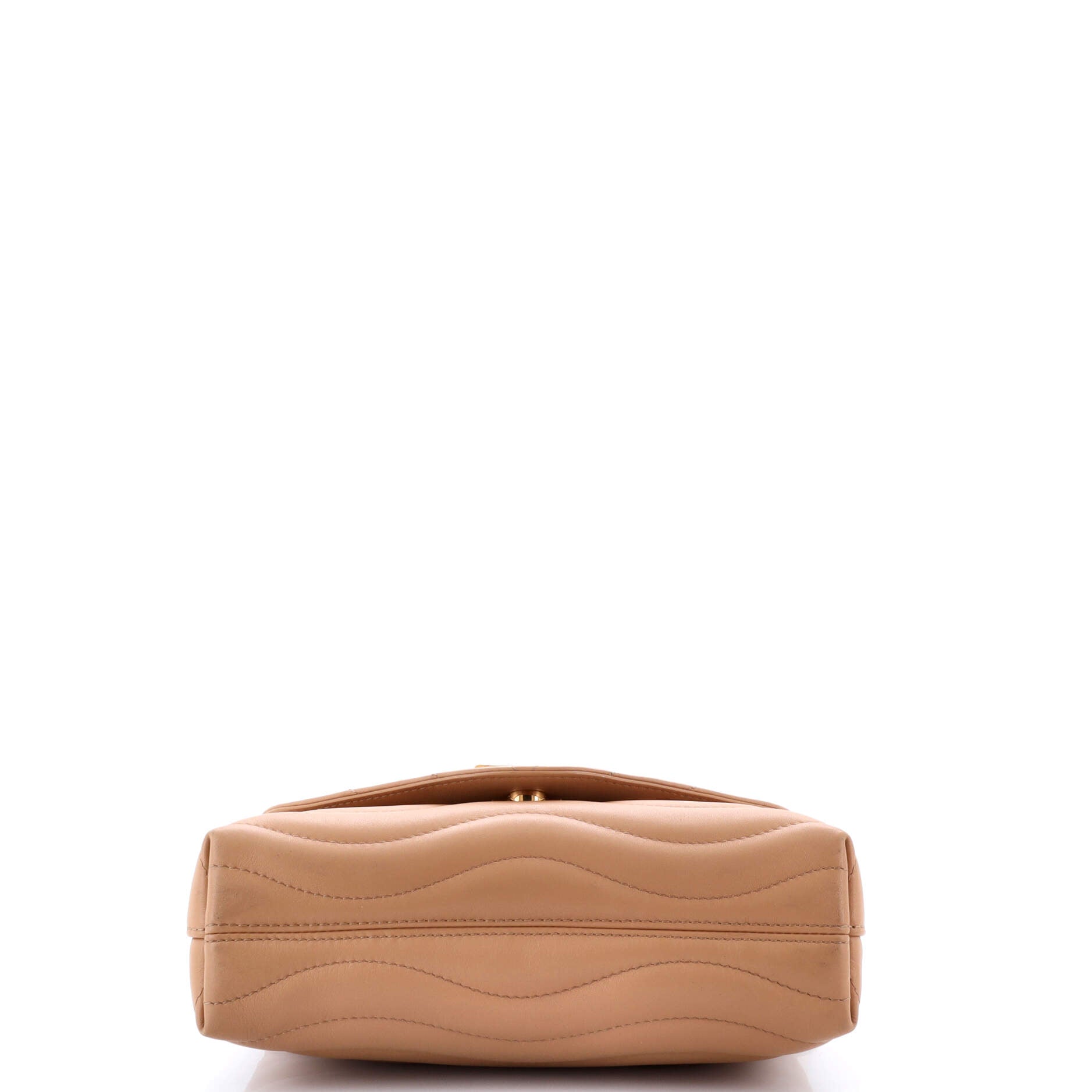 New Wave Chain Bag NM Quilted Leather MM – Image 4