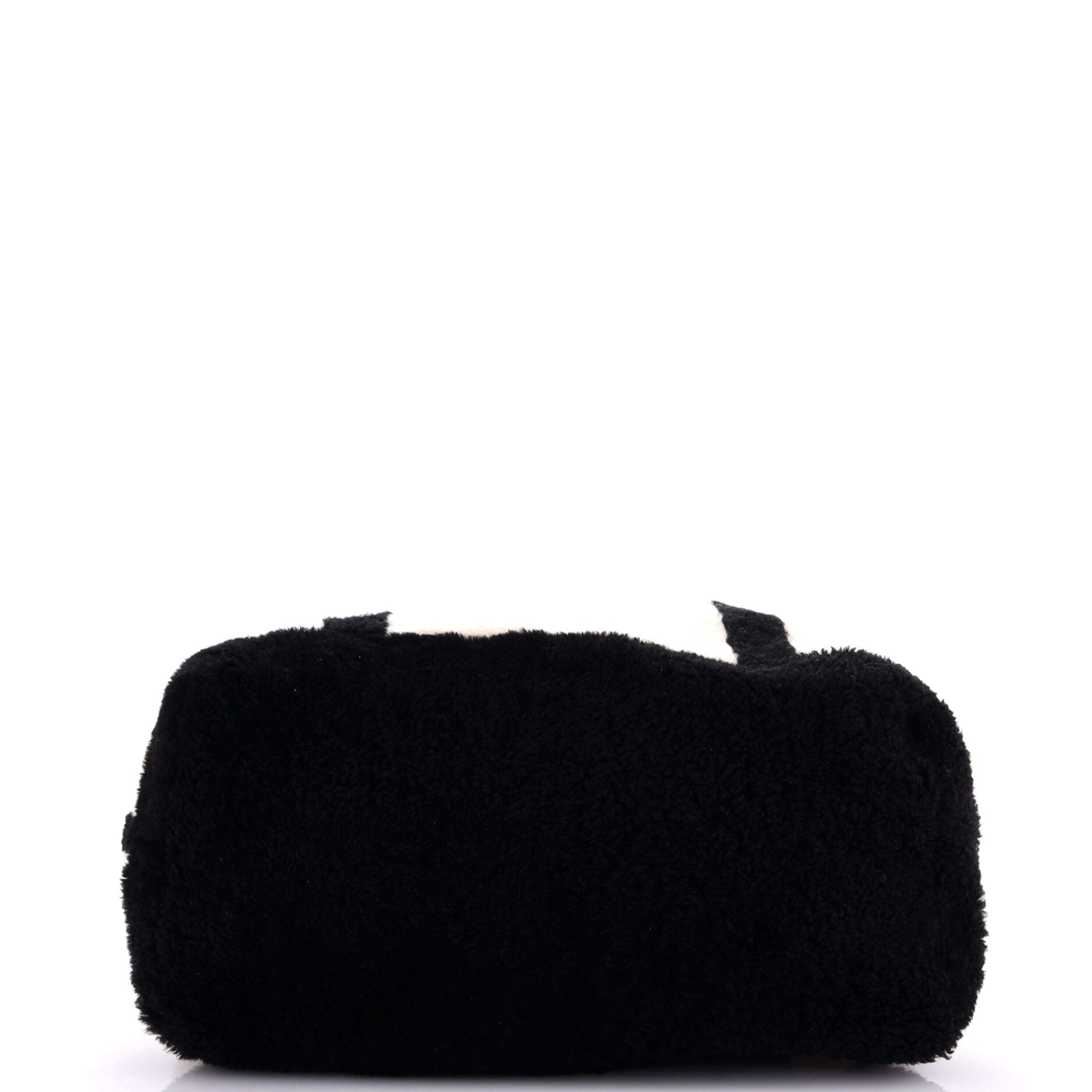 Interlocking G Logo Tote Bag Shearling – Image 4