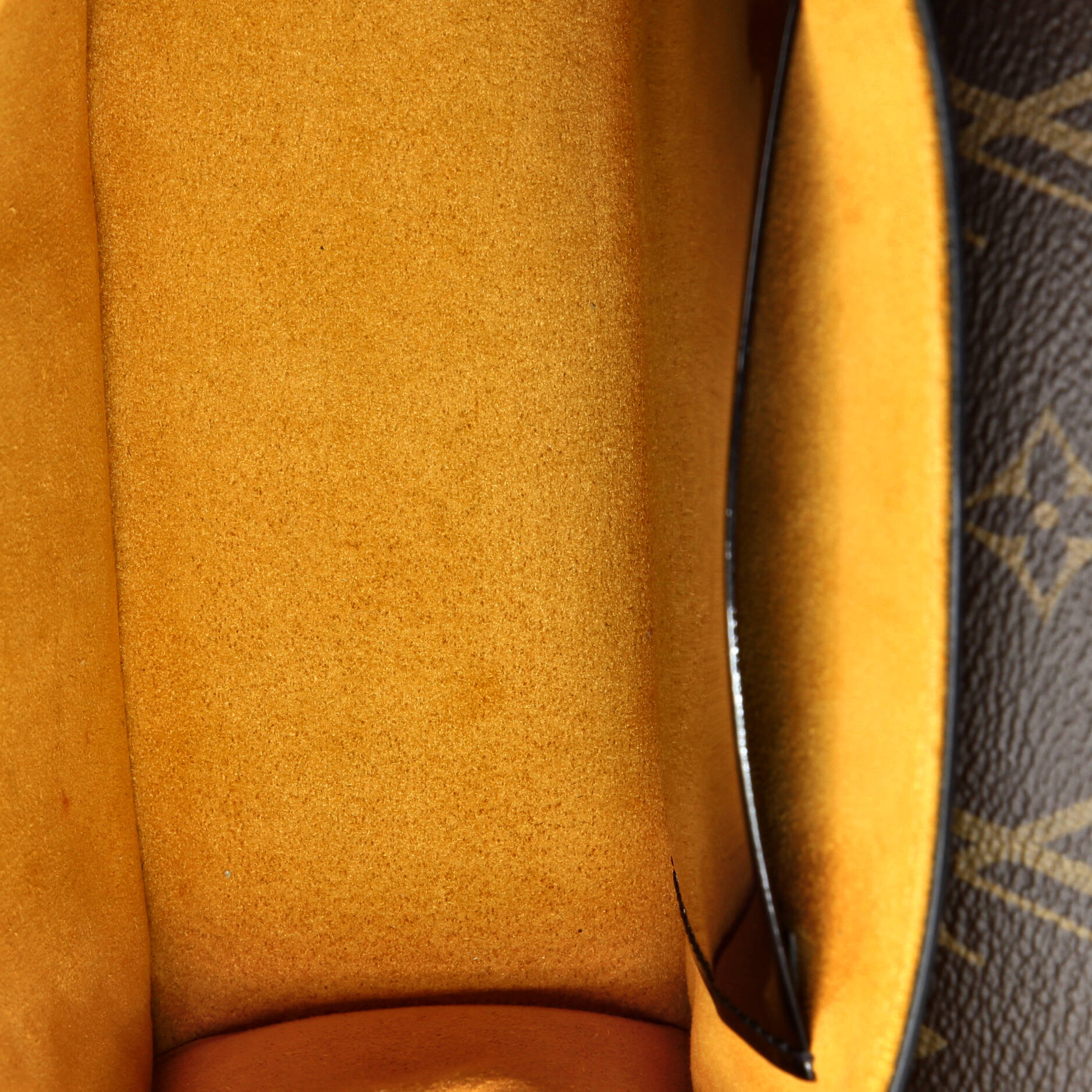 Wynwood Handbag Monogram Vernis with Monogram Canvas and Epi Leather – Image 5