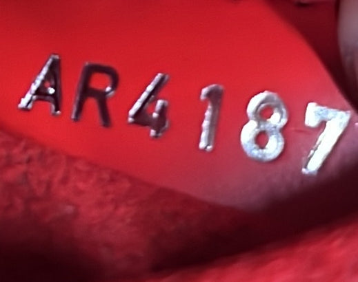 Twist Handbag Studded Epi Leather MM – Image 6