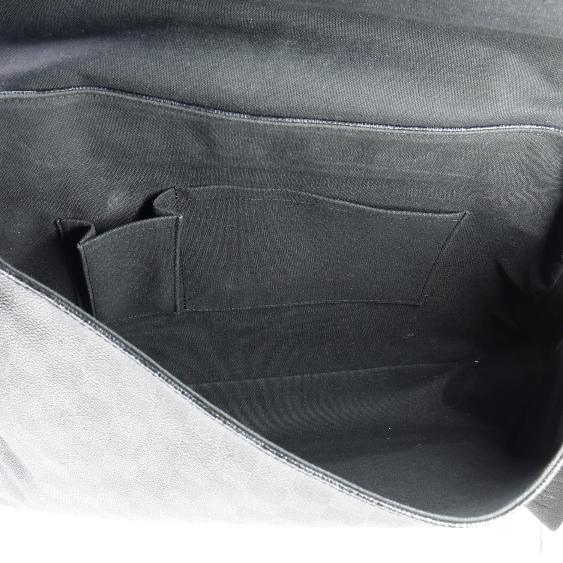 Daniel Messenger Bag Damier Graphite GM – Image 5