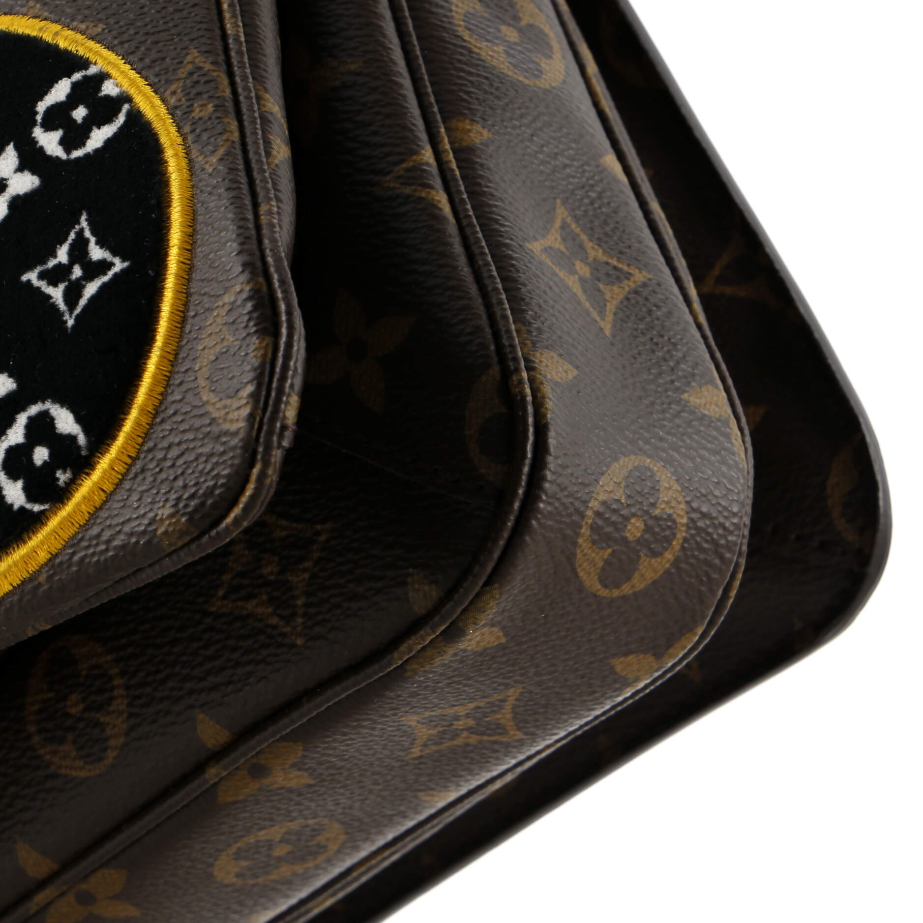 Pochette Metis Limited Edition Patches Monogram Canvas – Image 7